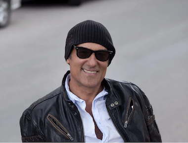 lvaro Castagnet, guest watercolor workshop instructor at A Maker's Circle art studio in Pottersville NJ, smiling outdoors